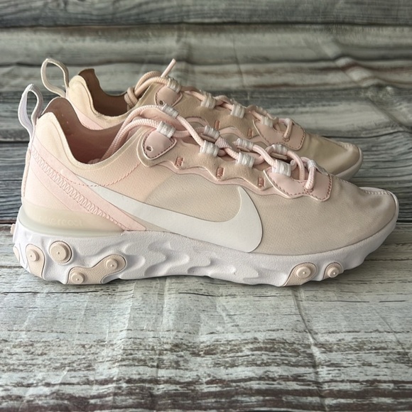 Nike Wmns React Element 55 Pink and Cream Sneakers Sz 7 - Picture 1 of 9